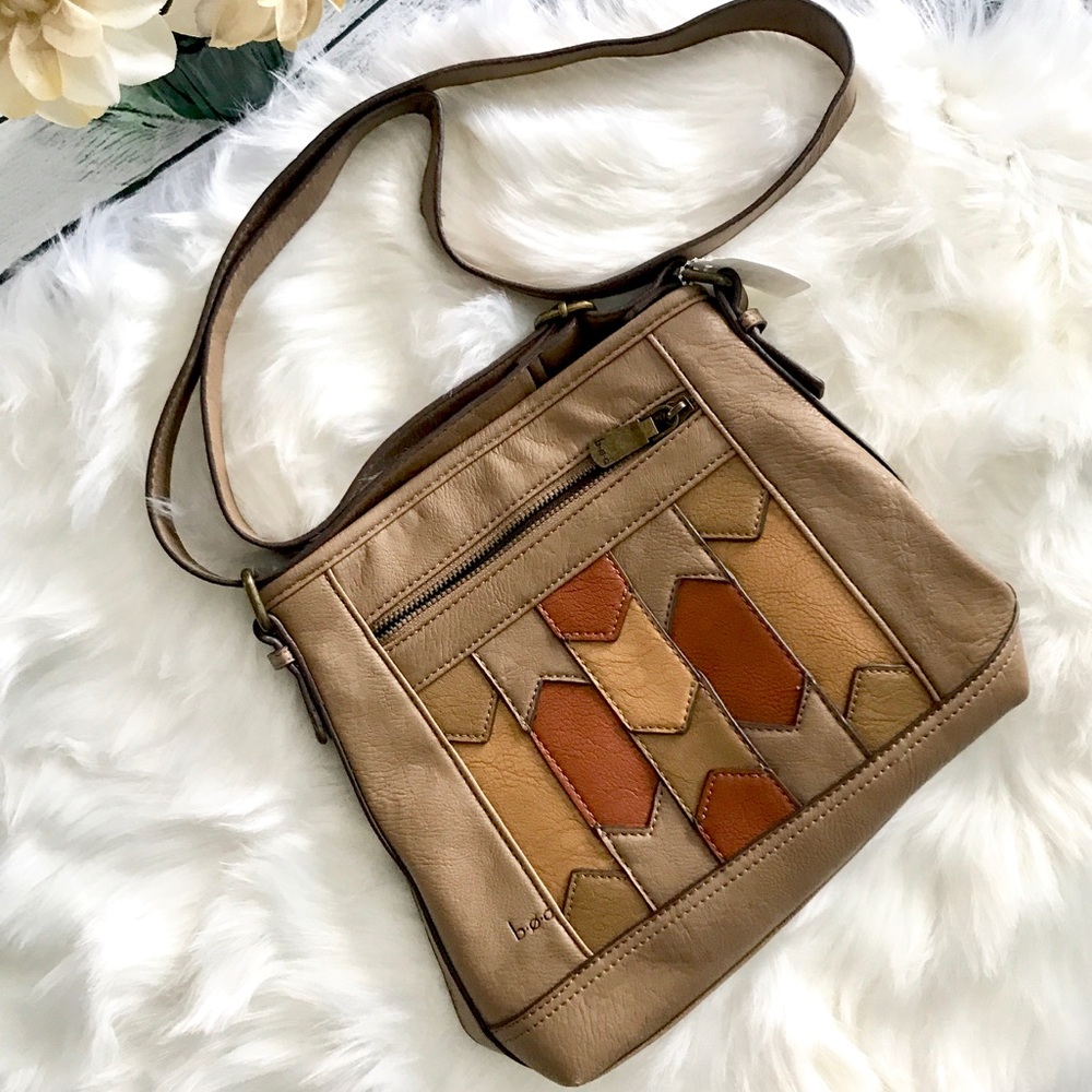 Bohemian handbag with adjustable shoulder straps